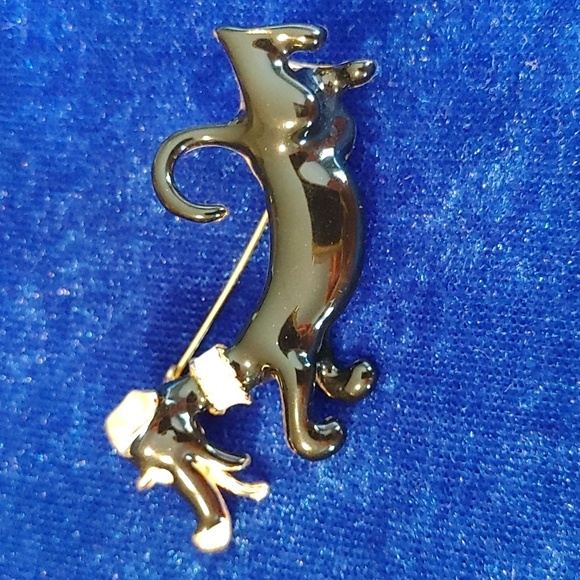 None Jewelry - 💚VINTAGE DACHSHUND/WEINER DOG BROOCH